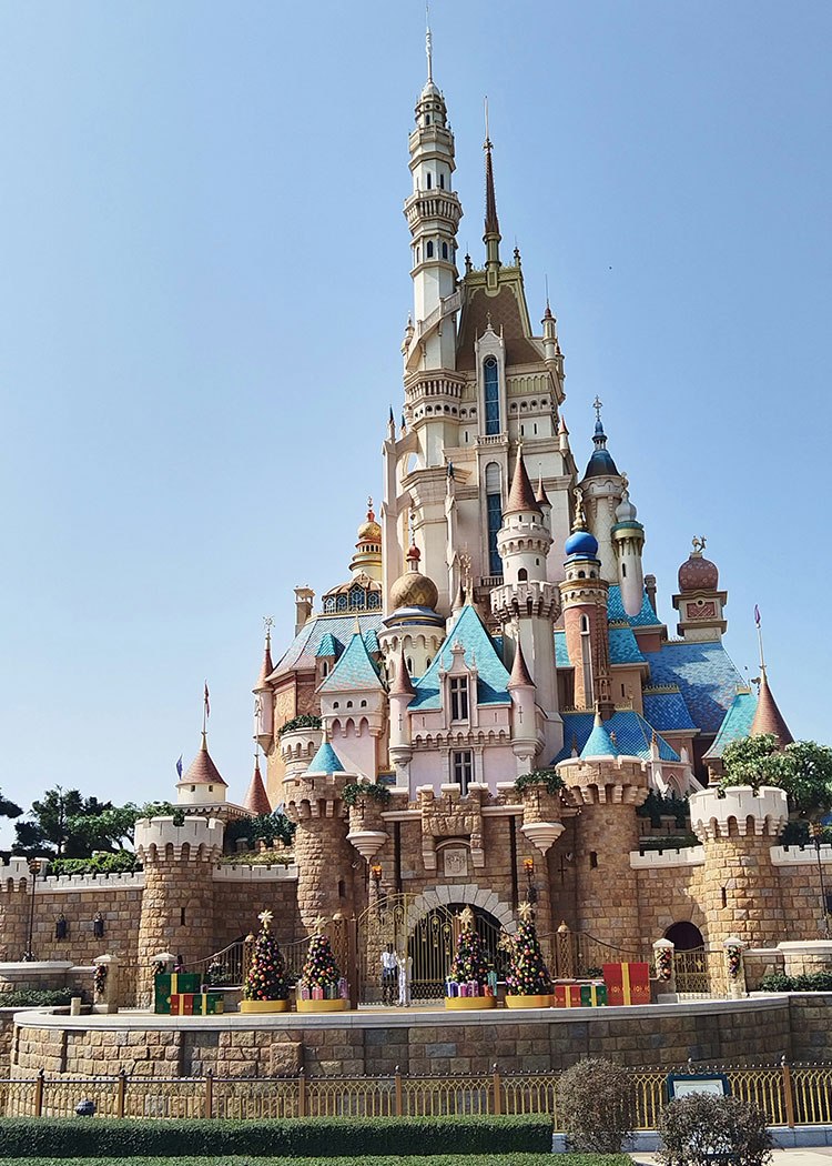DISNEYLAND-HONG-KONG DISNEYLAND HONG KONG. Foto de Jean D en Unsplash